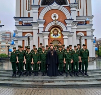 О вере и святынях Успенского собора узнали солдаты-срочники на экскурсии