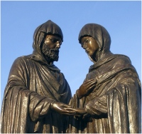 В День семьи, любви и верности в Хабаровске откроют памятник святым Петру и Февронии