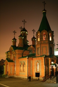 Ночным богослужением ознаменовалось пребывание ковчега с мощами блаженной Матроны Московской в Свято-Иннокентьевском храме