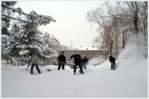 В центре циклона ( 7 марта 2009 года )